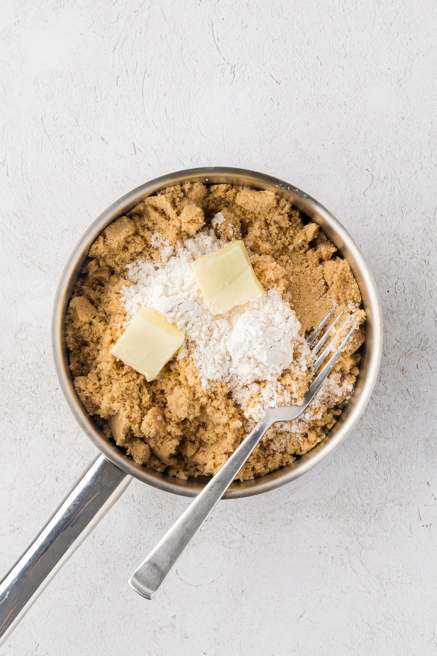 Apple Crisp with Caramel Sauce