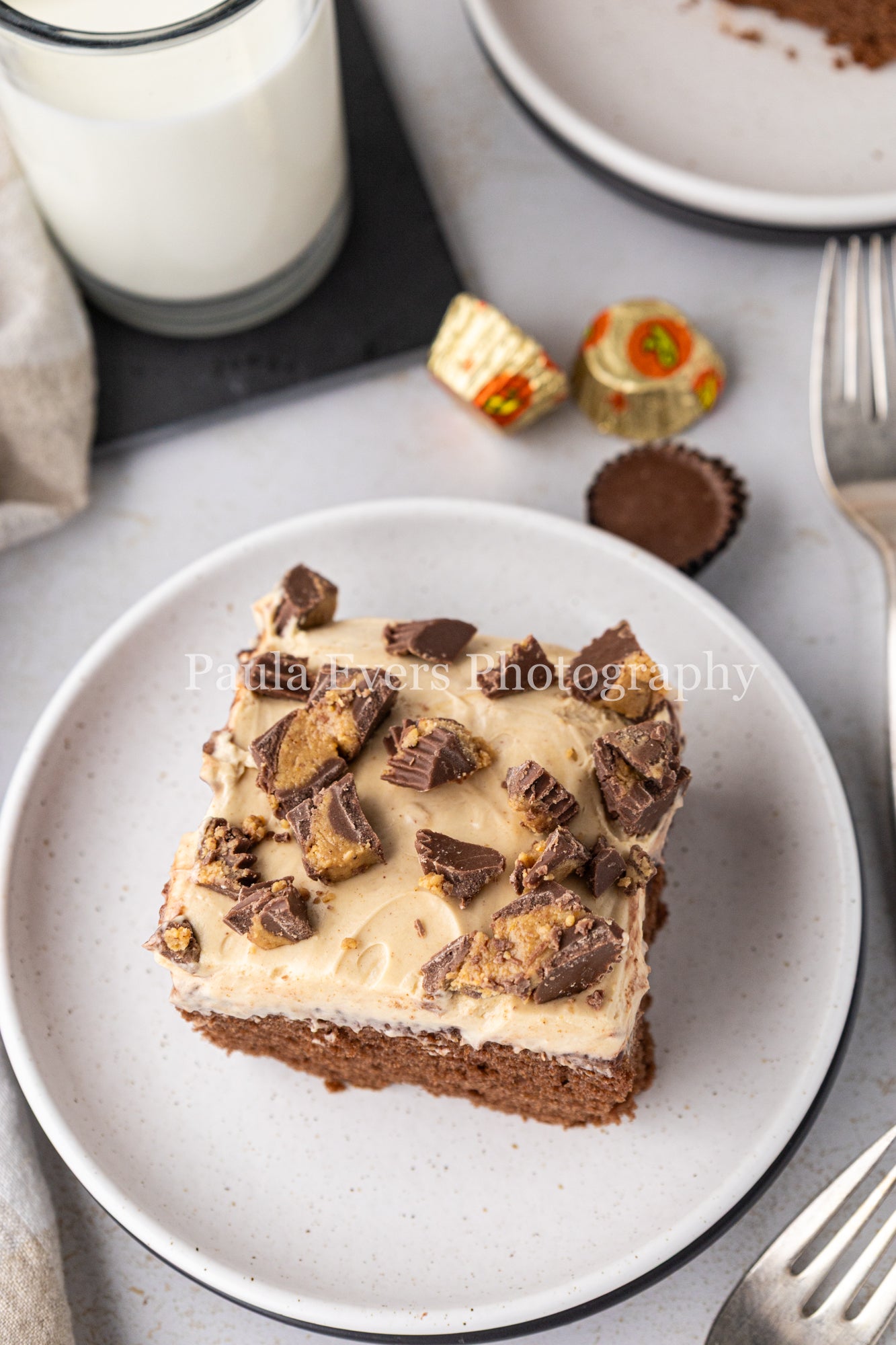 Reese's Peanut Butter Cup Poke Cake
