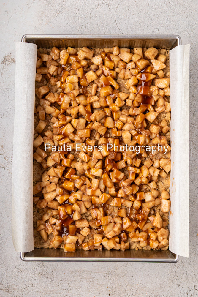 Caramel Apple Crumble Bars