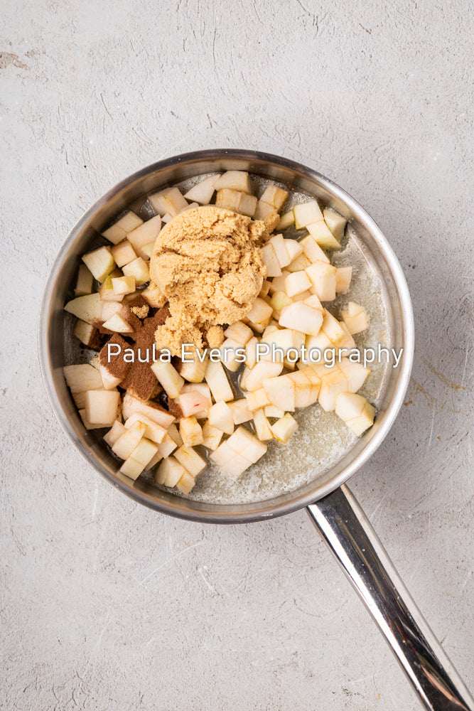 Caramel Apple Crumble Bars