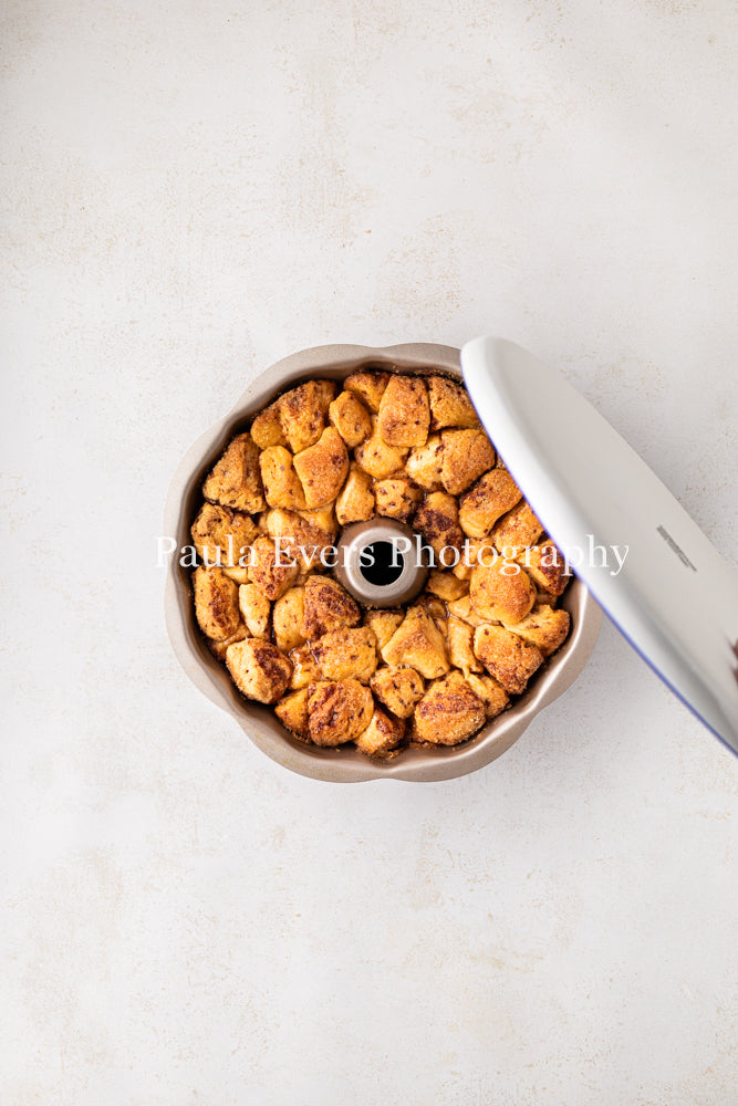 Cinnamon Roll Monkey Bread