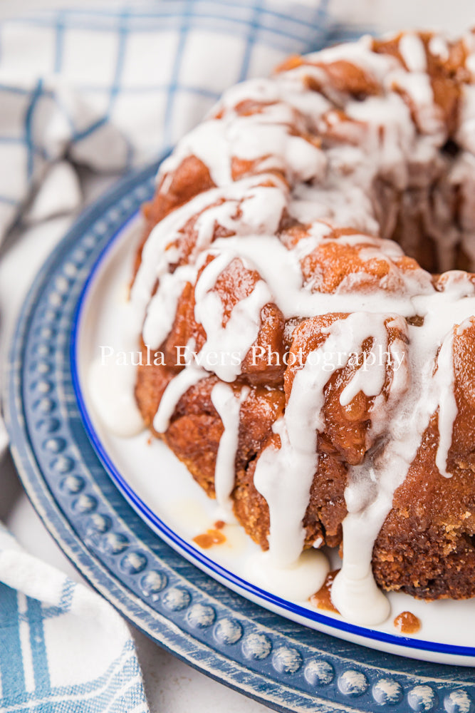Cinnamon Roll Monkey Bread