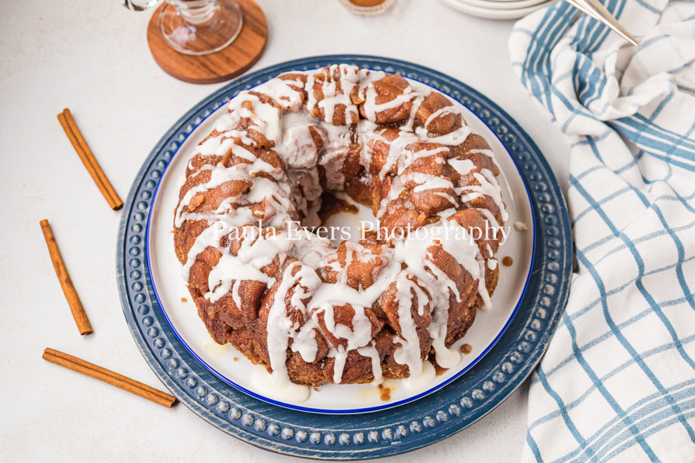 Cinnamon Roll Monkey Bread
