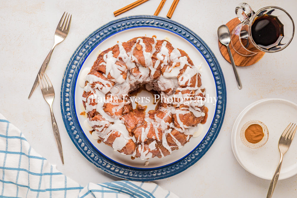 Cinnamon Roll Monkey Bread