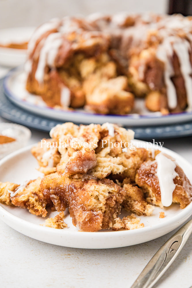 Cinnamon Roll Monkey Bread
