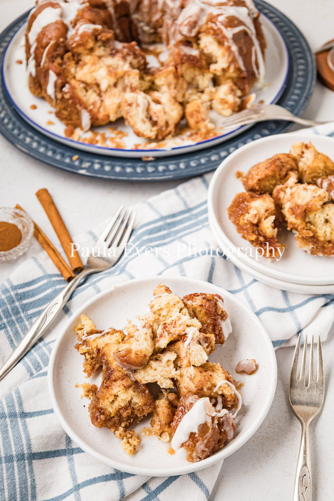 Cinnamon Roll Monkey Bread