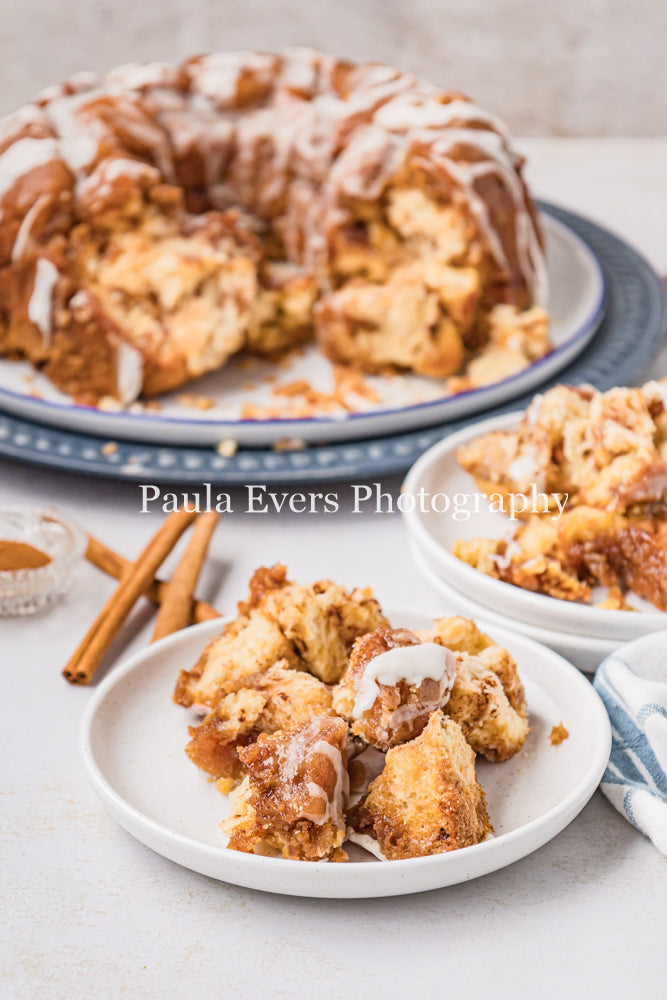 Cinnamon Roll Monkey Bread