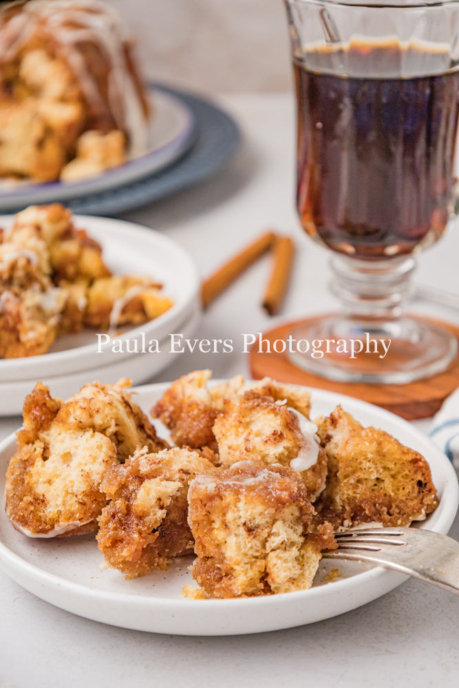 Cinnamon Roll Monkey Bread