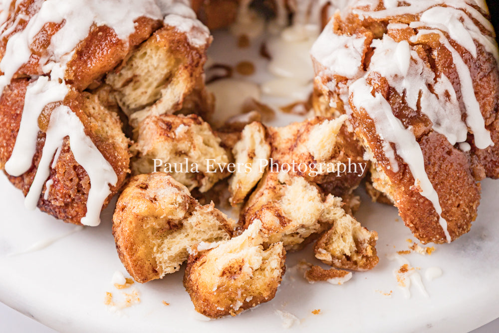 Cinnamon Roll Monkey Bread